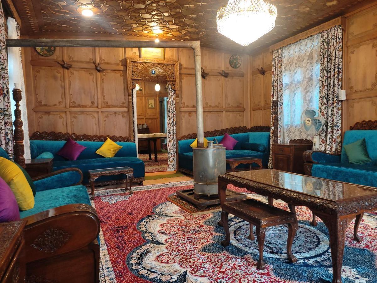 Luxury Scotland Srīnagar Eksteriør bilde